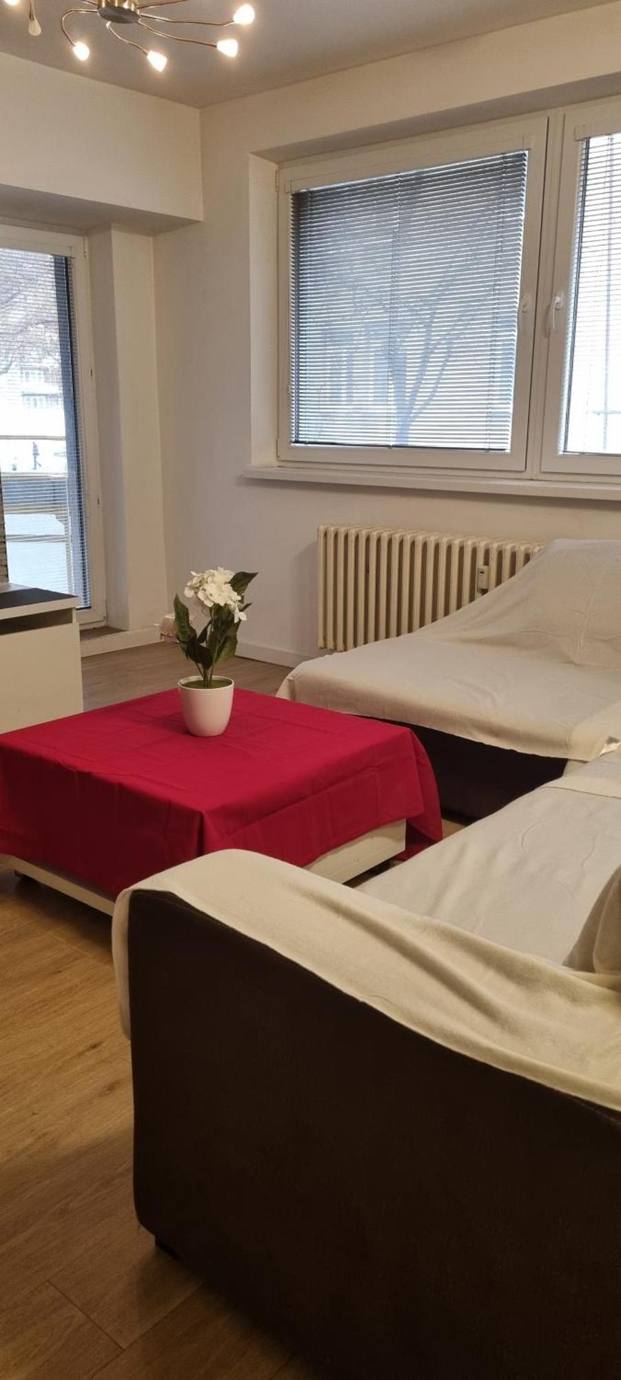 Huge Apartment Next To Train Station Close To The City Center Bratysława Zewnętrze zdjęcie