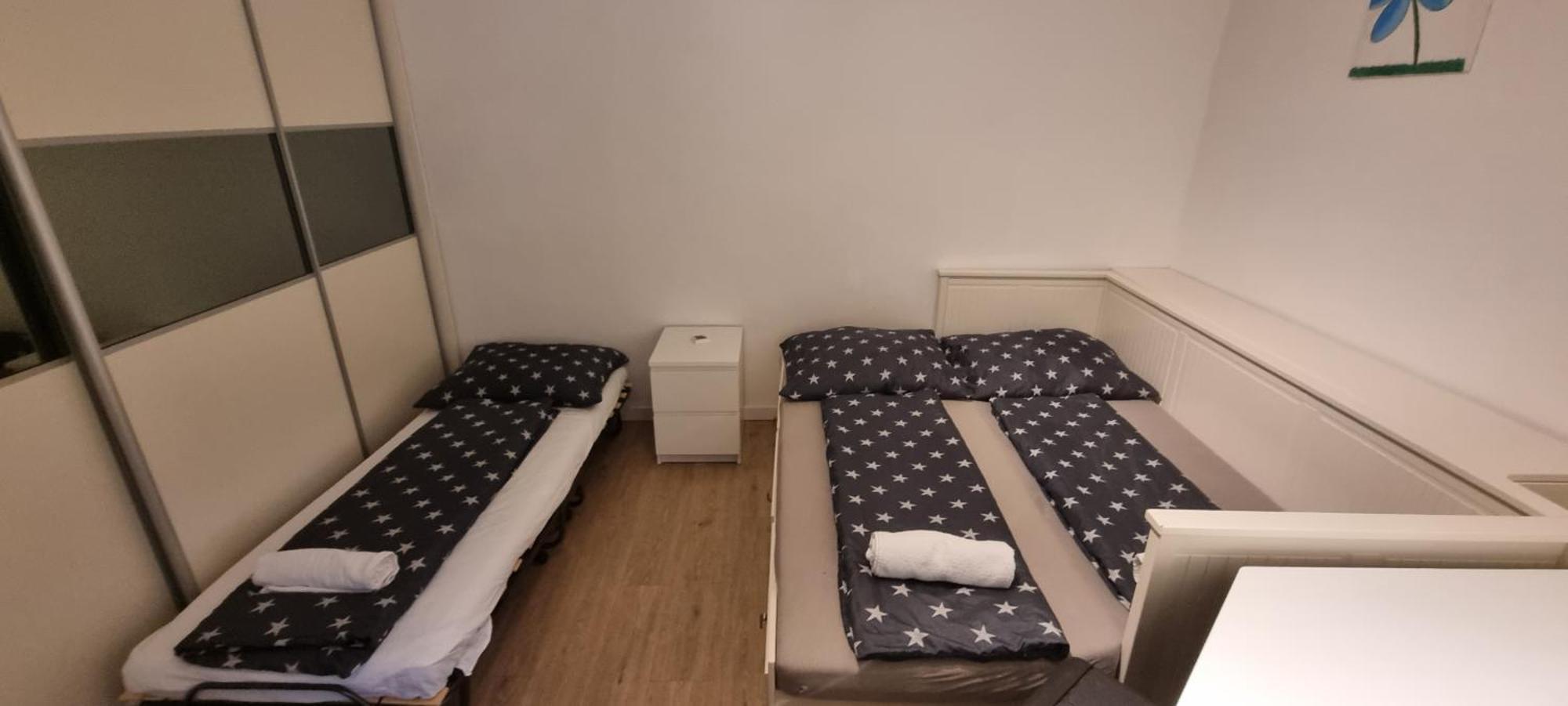 Huge Apartment Next To Train Station Close To The City Center Bratysława Zewnętrze zdjęcie