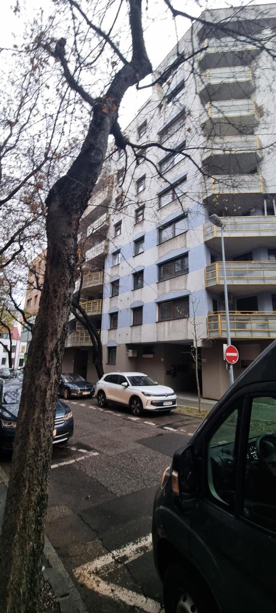 Huge Apartment Next To Train Station Close To The City Center Bratysława Zewnętrze zdjęcie
