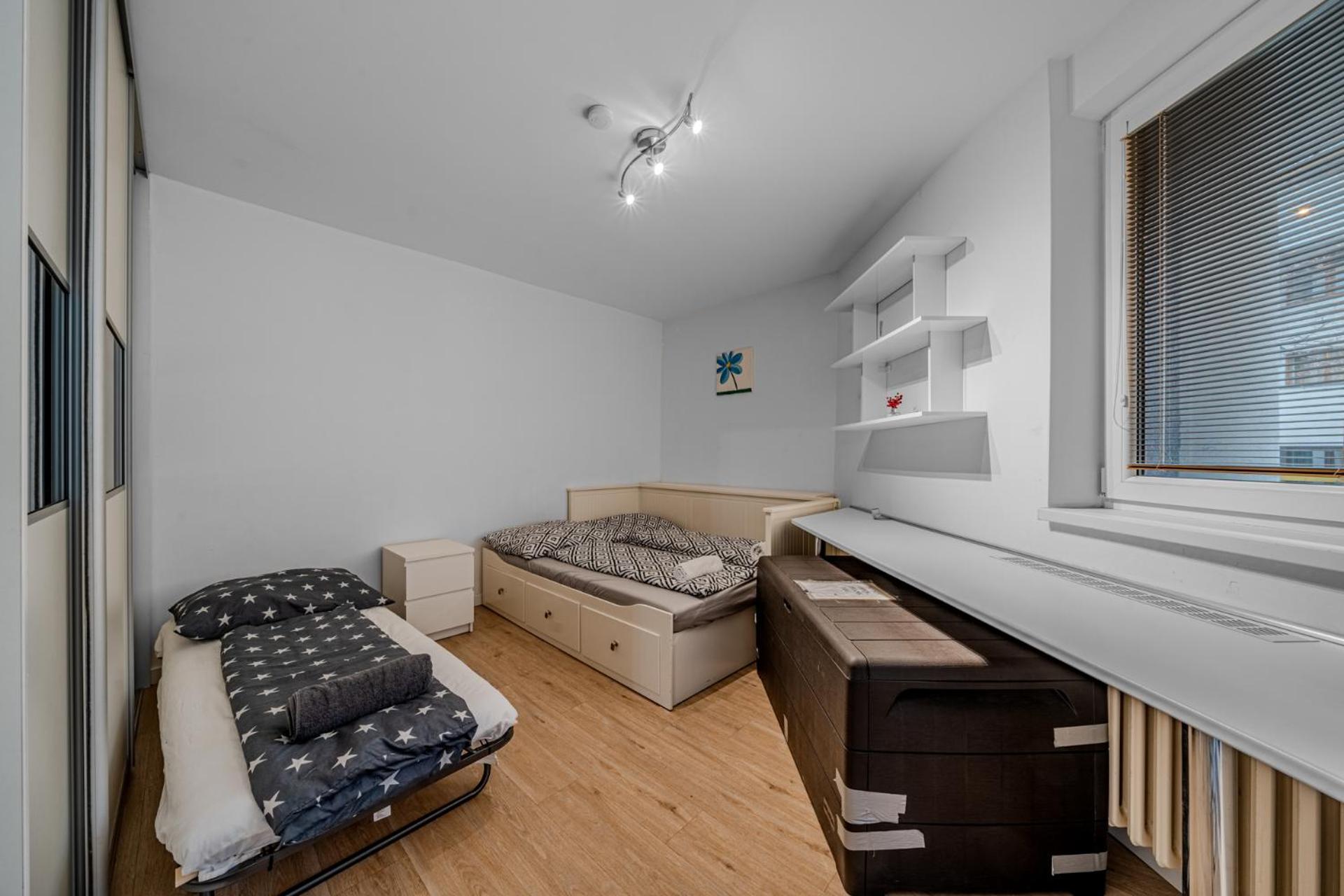 Huge Apartment Next To Train Station Close To The City Center Bratysława Zewnętrze zdjęcie